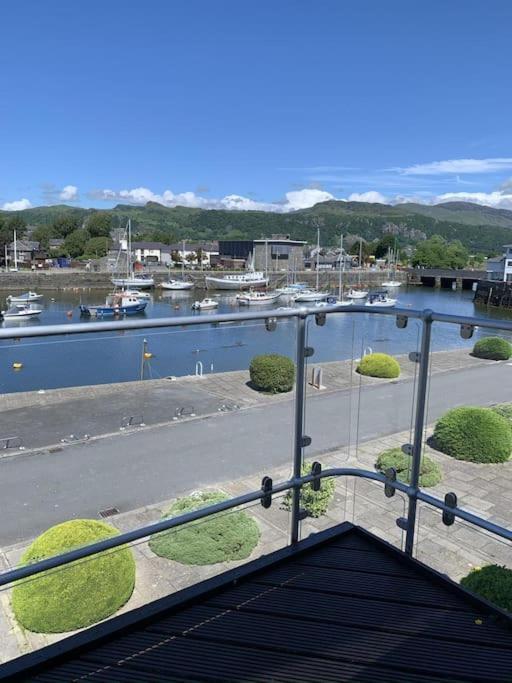 Apartamento Harbour Haven: Spectacular Views Porthmadog Exterior foto